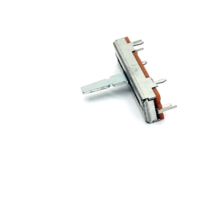 দৈর্ঘ্য 35mm B10k Fader AC300V একক চ্যানেল ফ্যাডার মিক্সিং ডেস্ক